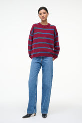 SERRANO CASHMERE RELAXED CREW CRIMSON STRIPE