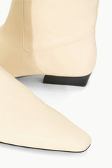 WALLY FLAT BOOT CREAM