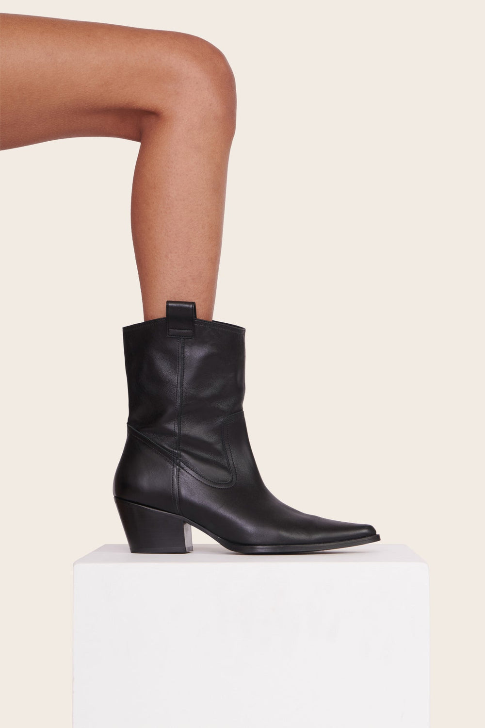 JUNE BOOT BLACK