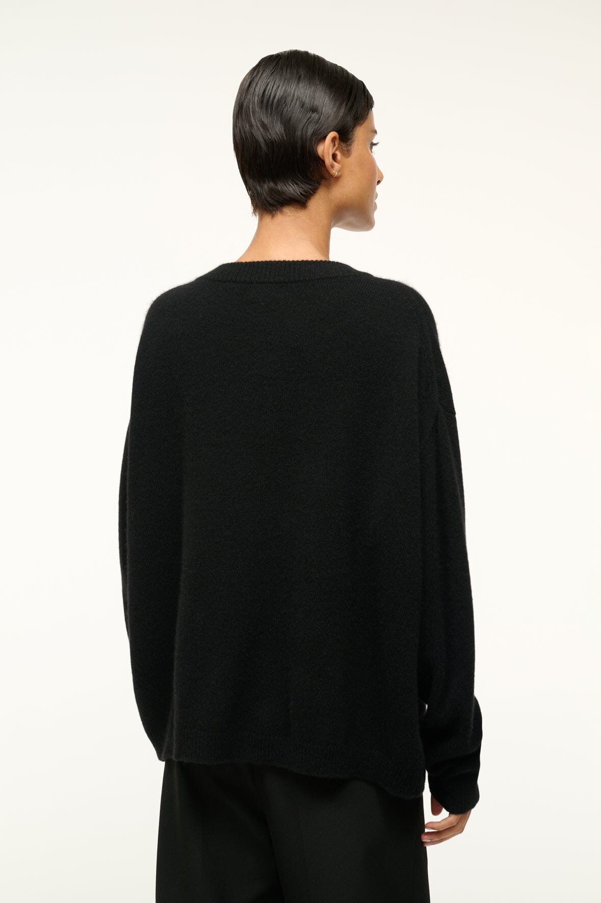 SERRANO CASHMERE RELAXED CREW BLACK