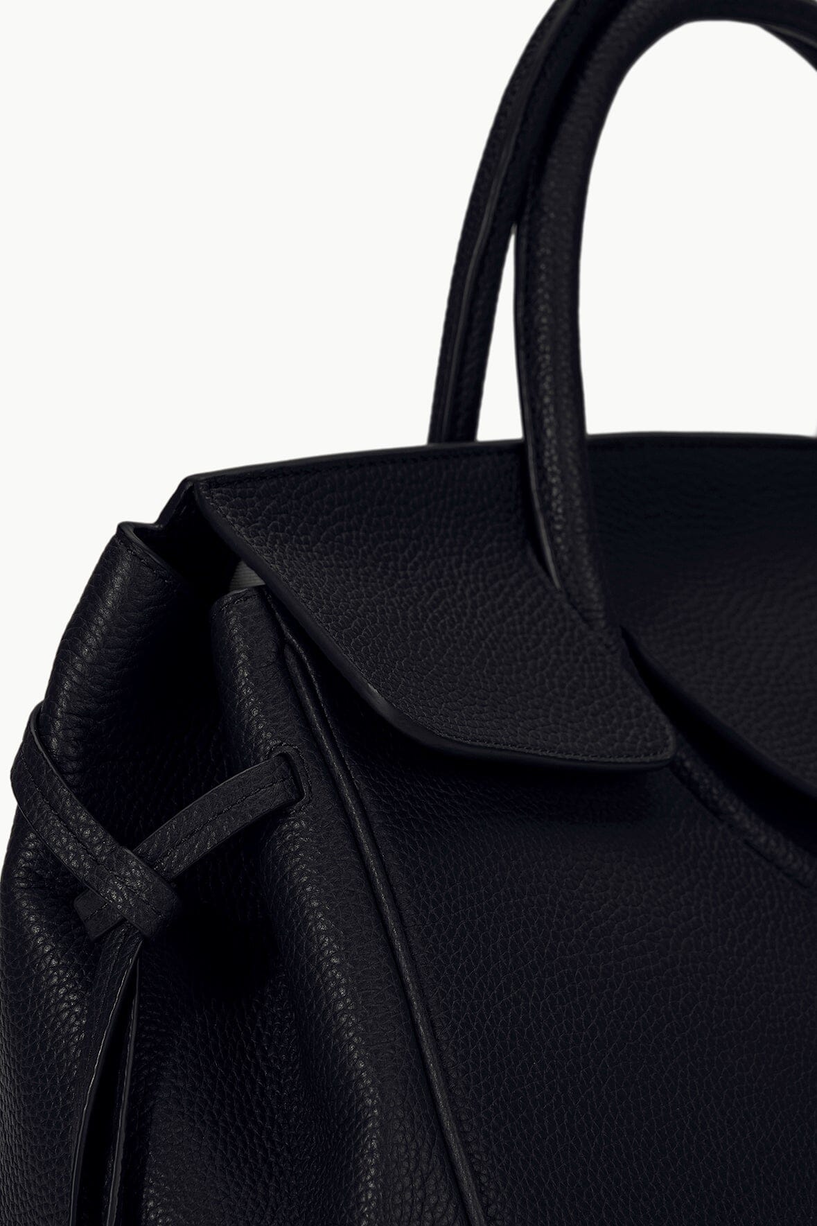 MAUDE CARRYALL BLACK