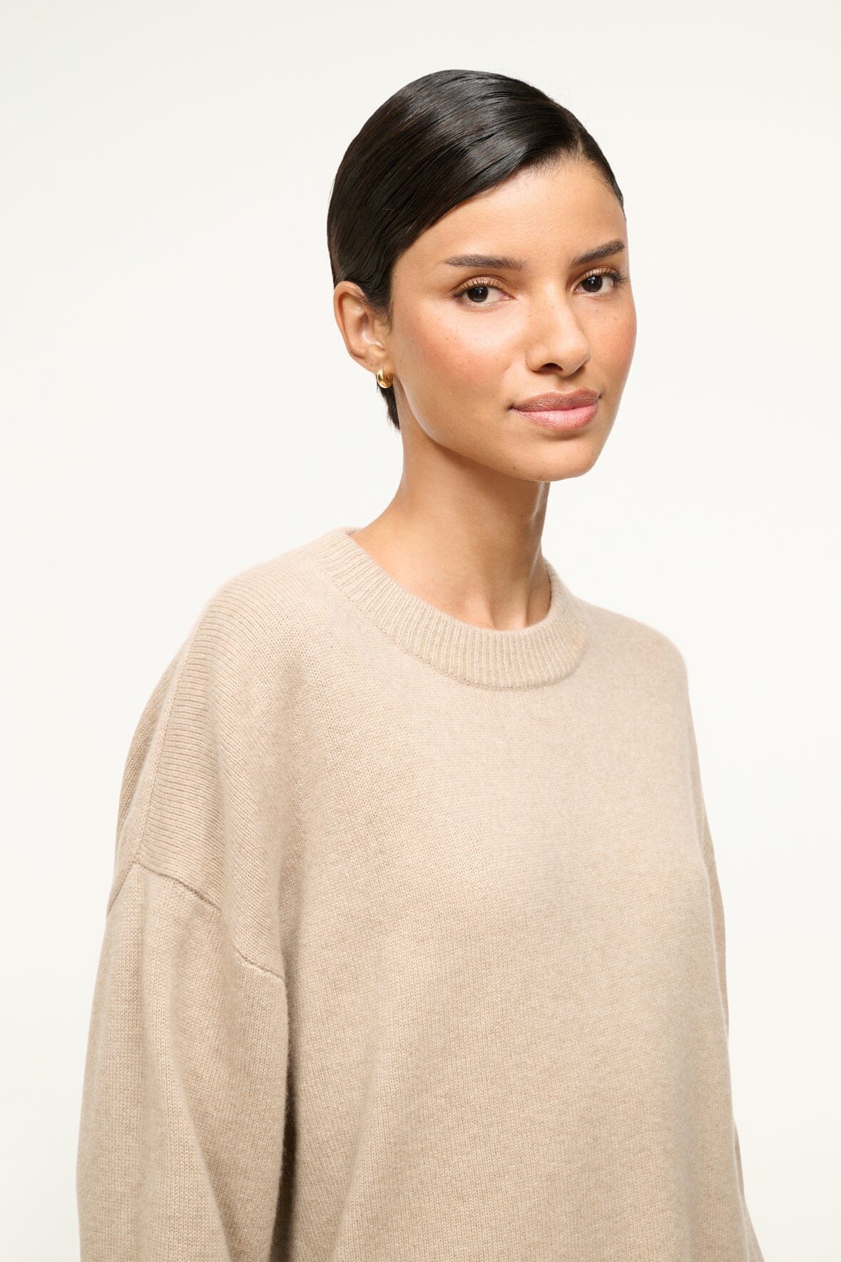 SERRANO CASHMERE RELAXED CREW STONE