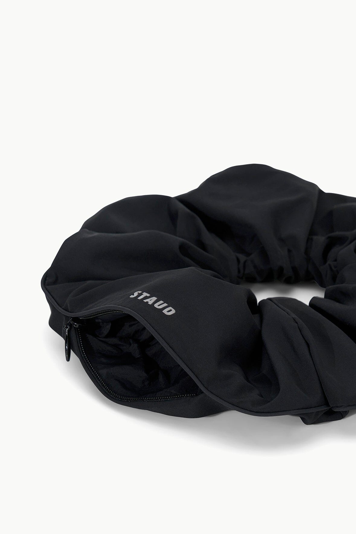 GORGE SCRUNCHIE BLACK