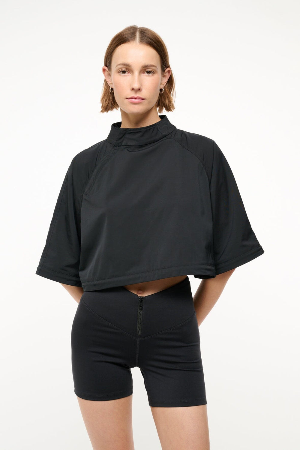 PEAK ANORAK BLACK