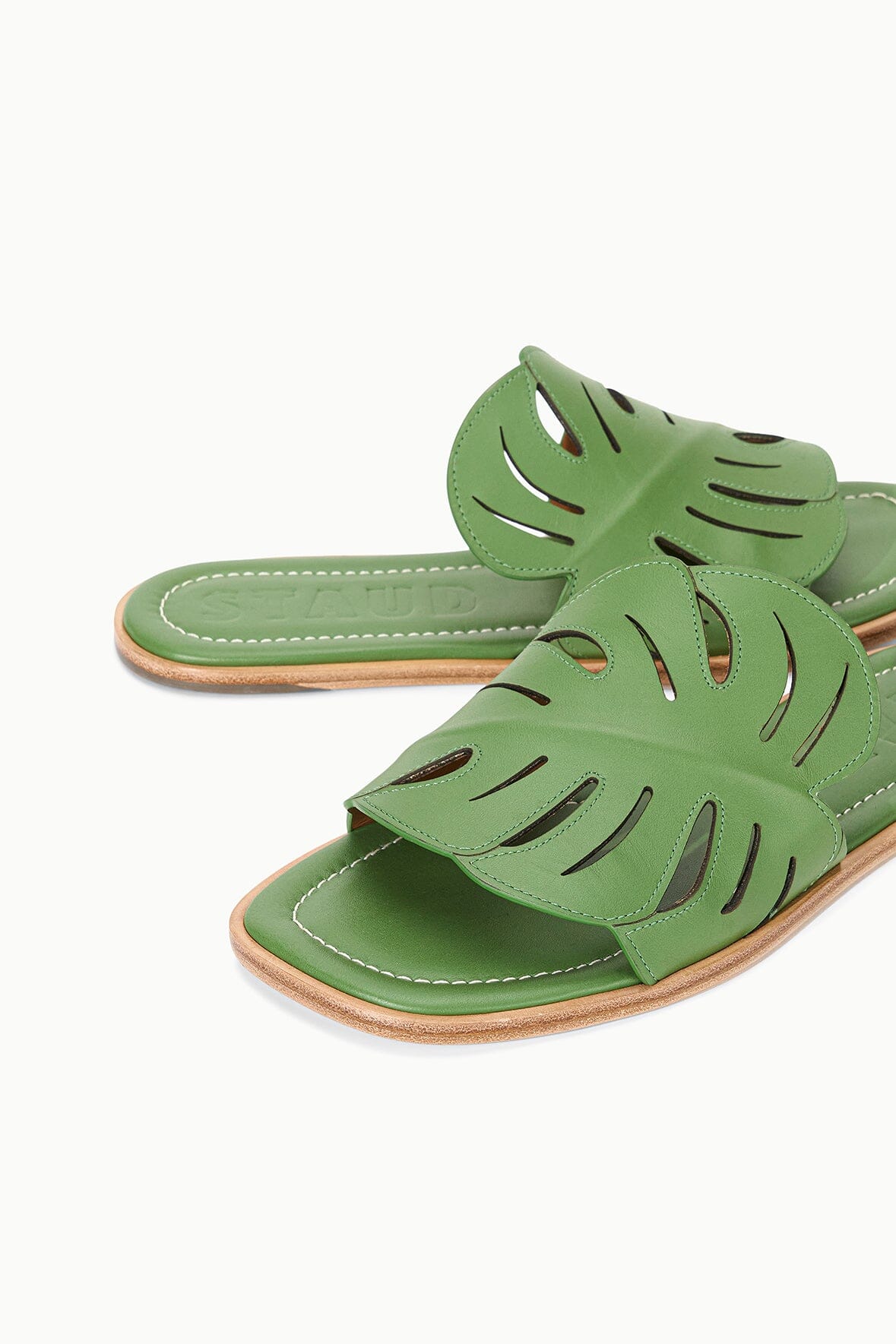 PALM SANDAL LEAF