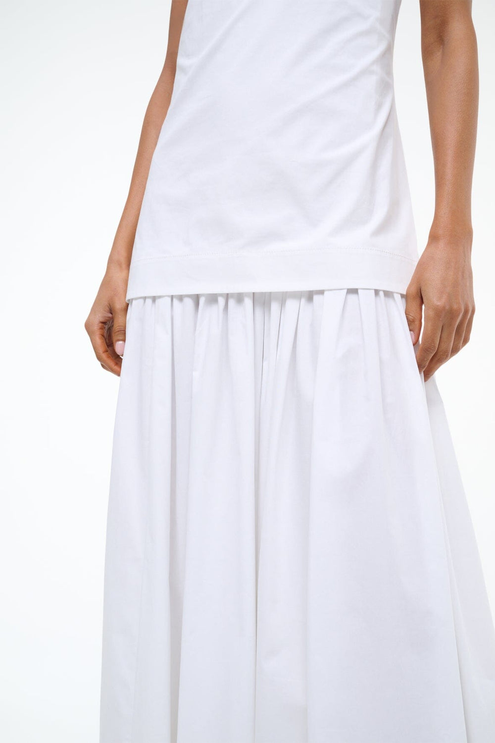 ARI DRESS WHITE
