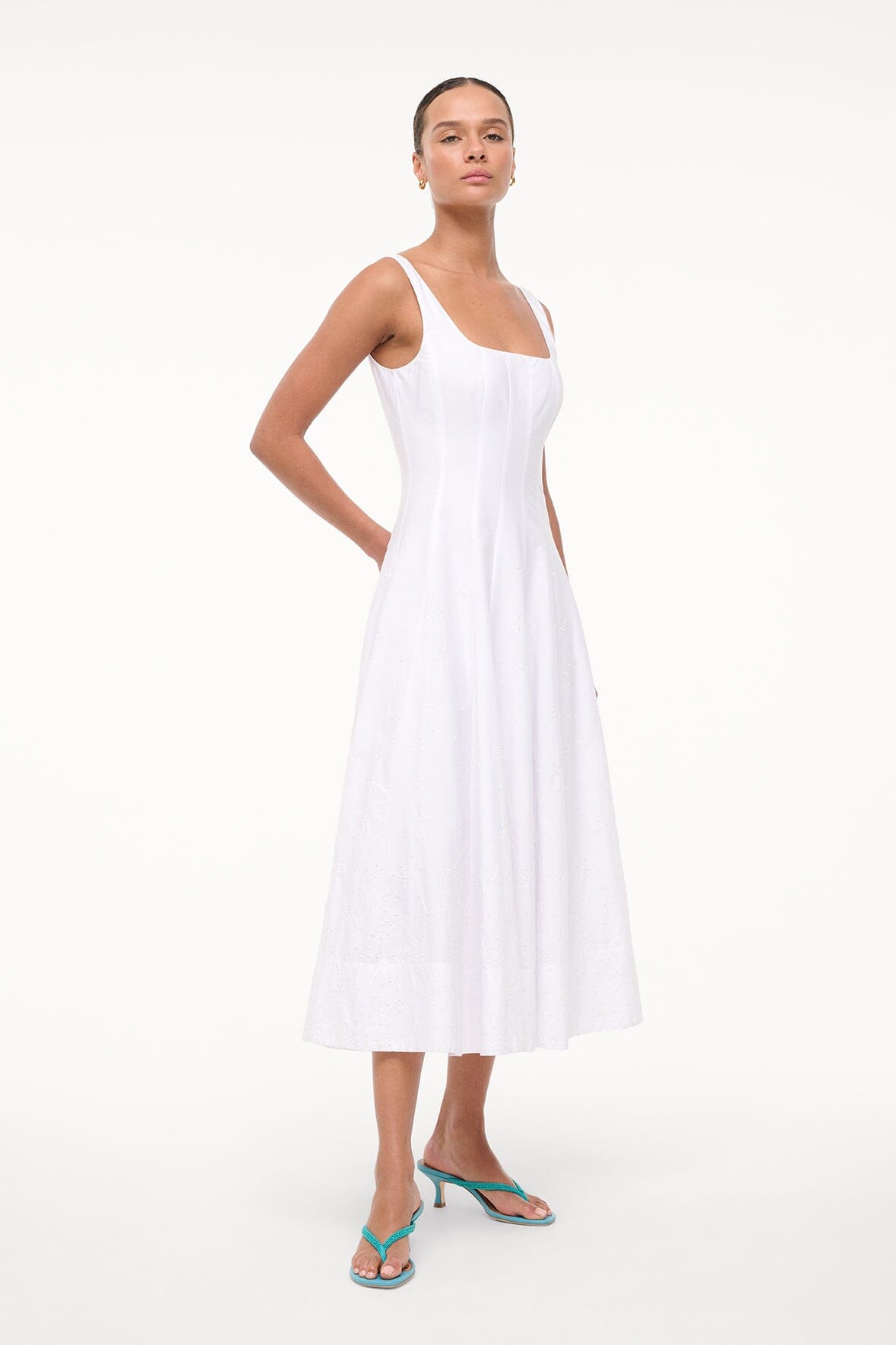WELLS DRESS WHITE EMBROIDERY
