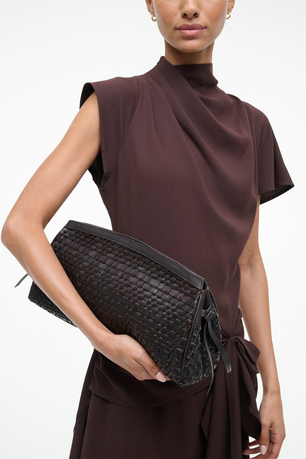 MAUDE SOFT CLUTCH ESPRESSO WOVEN