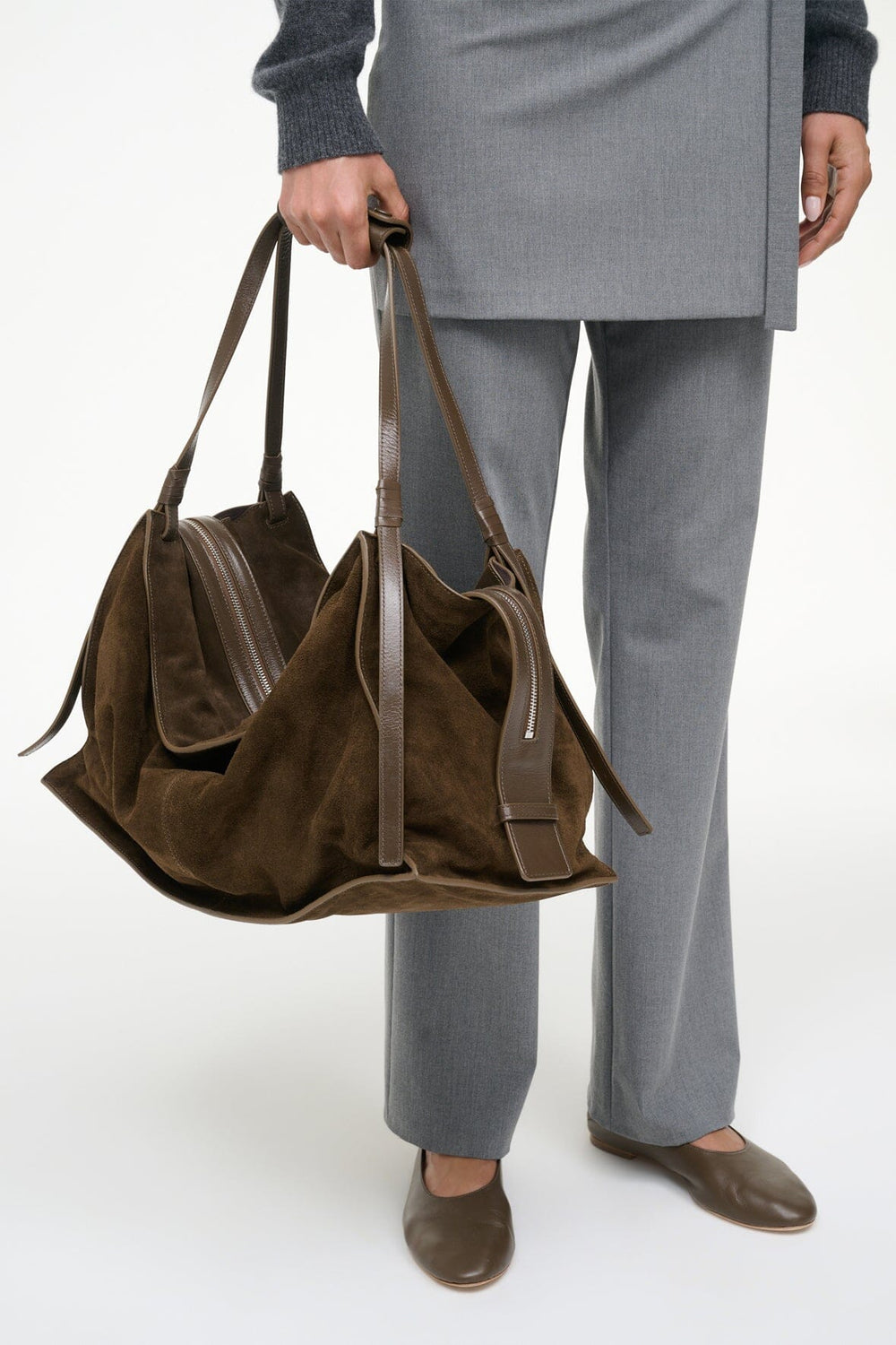 LARGE HAROLD BAG TRUFFLE SUEDE