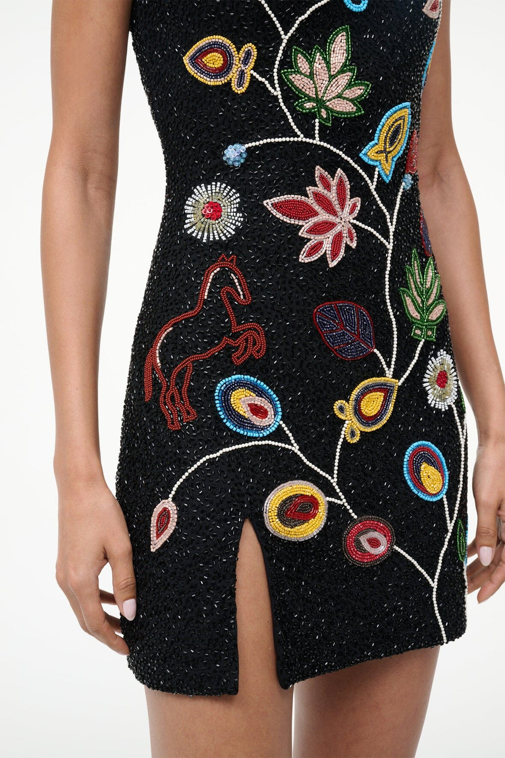 LE SABLE DRESS TAPESTRY
