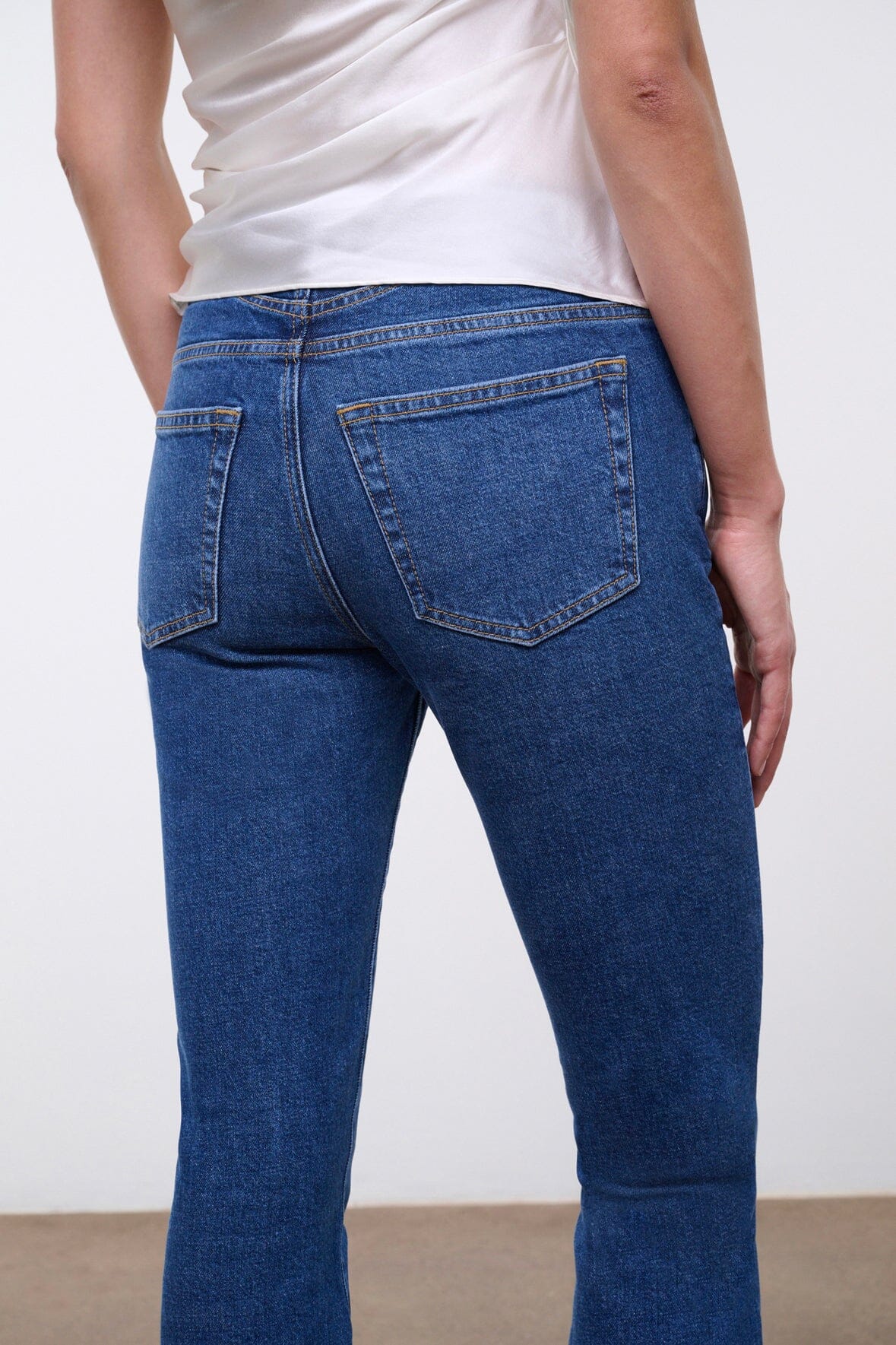 KYLE STRETCH FLARE JEAN STONE BLUE