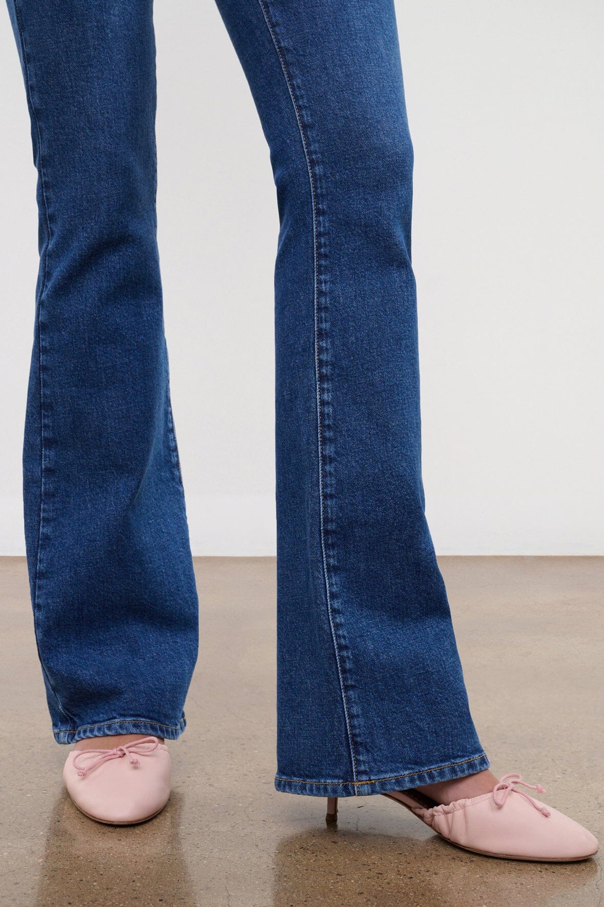 KYLE STRETCH FLARE JEAN STONE BLUE